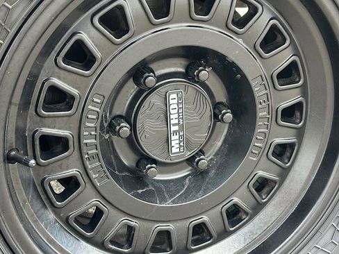 Certified 2024 Toyota Tacoma SR image 31