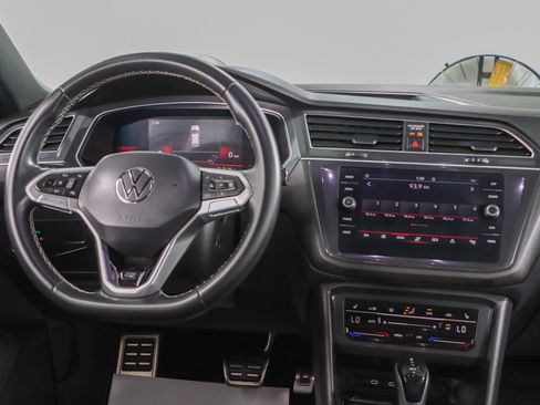 Used 2023 Volkswagen Tiguan SE R-Line FWD image 17