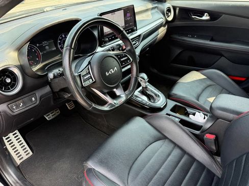 Used 2022 Kia Forte GT w/ GT2 Package FWD image 12