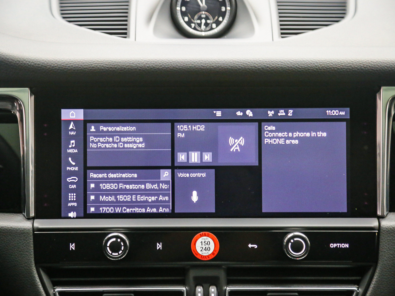Certified 2026 Porsche Macan AWD/4WD image 18