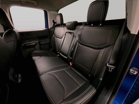 Certified 2025 Ford Maverick Lobo AWD/4WD image 25