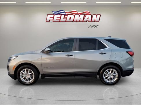 Used 2024 Chevrolet Equinox LT FWD image 2