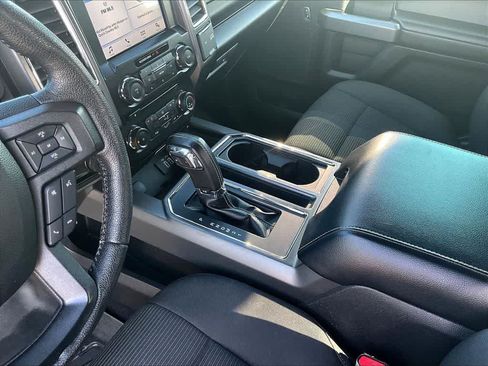 Used 2016 Ford F150 XLT w/ Equipment Group 302A Luxury AWD/4WD image 19