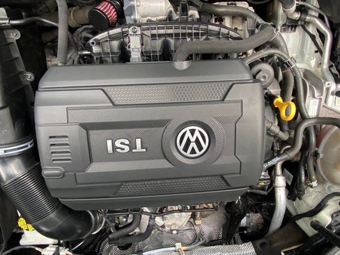 Used 2016 Volkswagen GTI SE w/ Lighting Package (SEL) FWD image 56