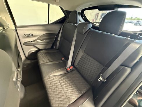 Used 2021 Nissan Kicks S FWD image 26