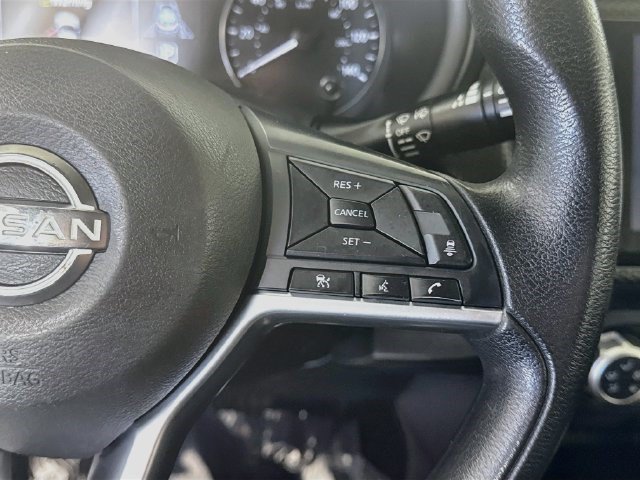 Used 2023 Nissan Kicks SV FWD image 14