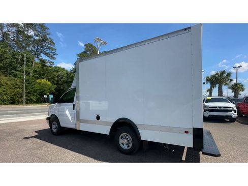 New 2025 Chevrolet Express 3500 Work Van w/ Power Convenience Package image 5