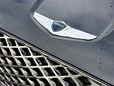 Used 2025 Genesis GV70 2.5T image 4