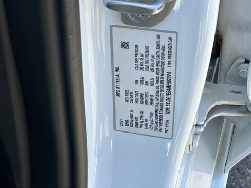 Used 2021 Tesla Model 3 Long Range AWD/4WD image 26