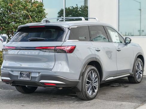 Certified 2026 INFINITI QX60 Luxe w/ Cargo Package FWD image 6