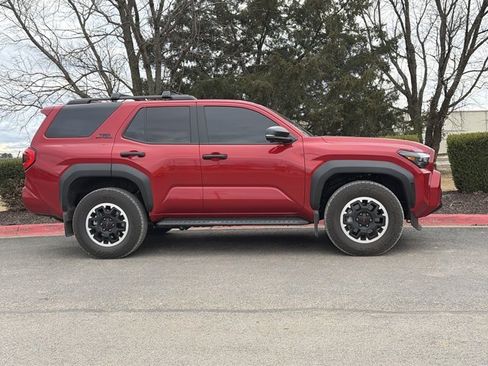 Used 2025 Toyota 4Runner TRD Sport Premium image 2