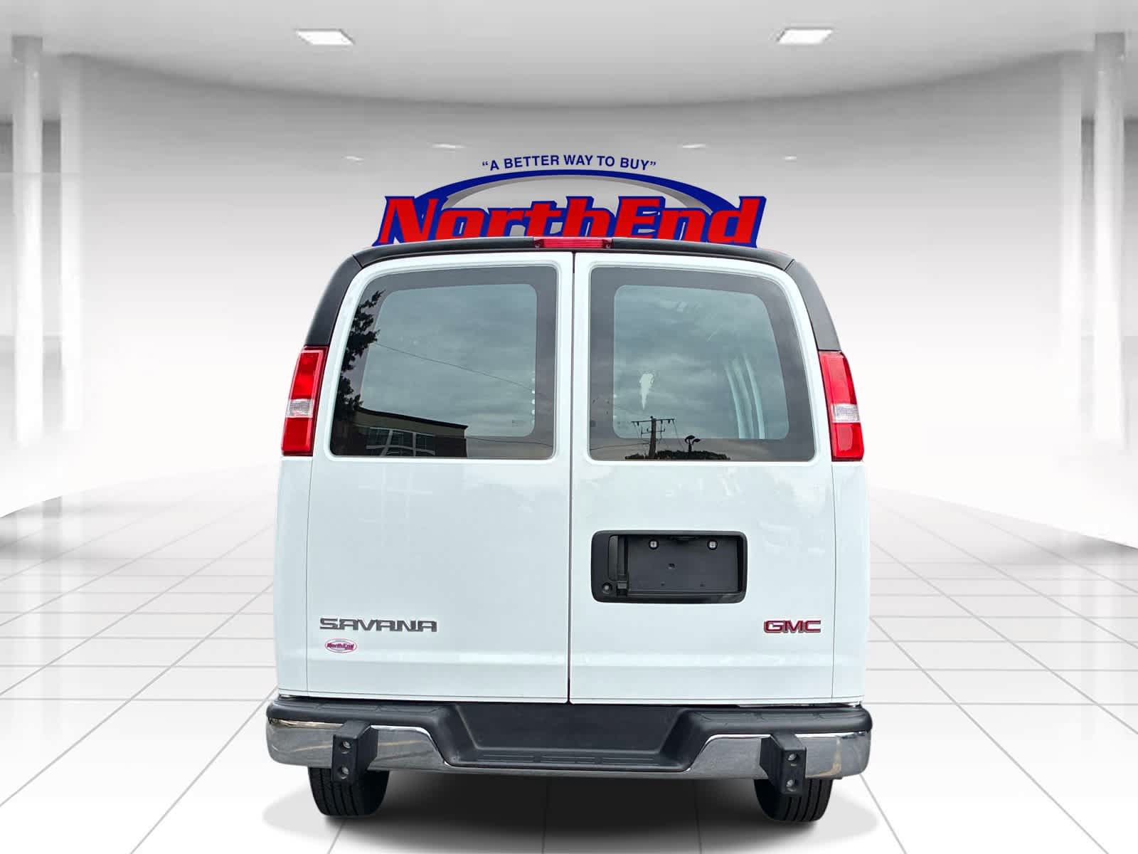 Used 2025 GMC Savana 2500 w/ Driver Convenience Package RWD image 6