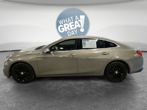 Certified 2017 Chevrolet Malibu LT FWD image 8