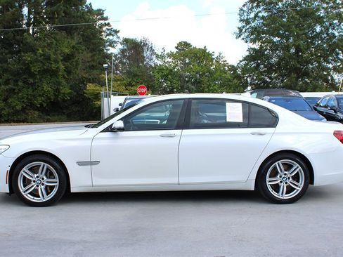 Used 2013 BMW 750Li image 4