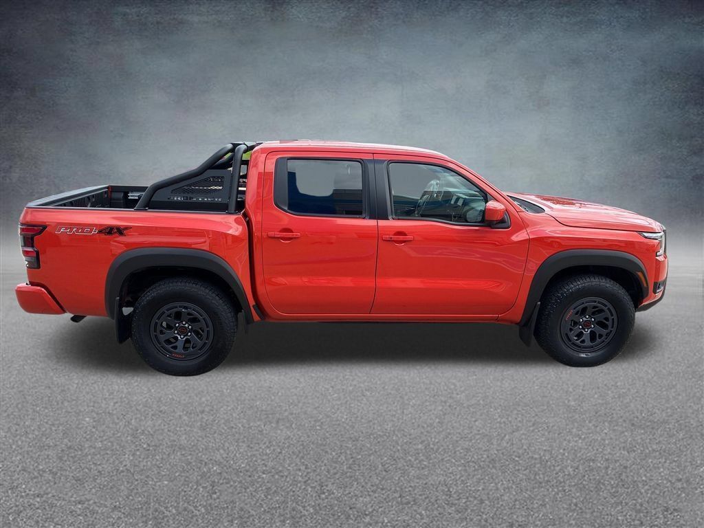Used 2025 Nissan Frontier PRO-4X w/ Pro Convenience Package AWD/4WD image 6