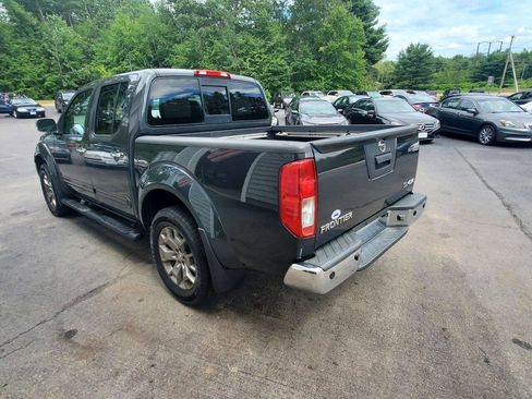 Used 2014 Nissan Frontier SL image 5