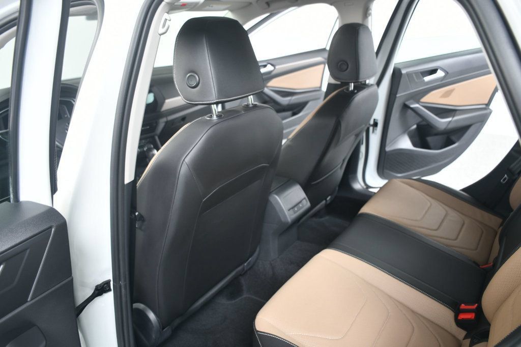 Used 2020 Volkswagen Jetta SEL Premium FWD image 32