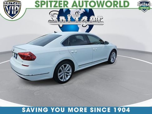 Used 2018 Volkswagen Passat 2.0T SEL Premium FWD image 8