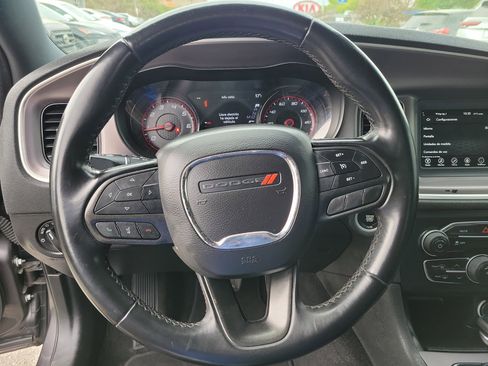 Used 2022 Dodge Charger SXT w/ Blacktop Package image 21