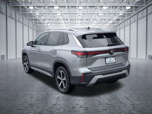New 2026 Volkswagen Tiguan SE image 3