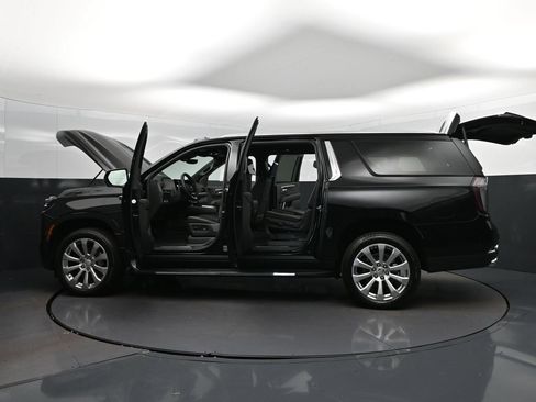 New 2026 Chevrolet Suburban Premier RWD image 46
