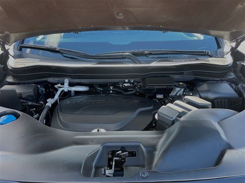 Used 2025 Honda Ridgeline TrailSport image 31