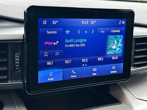 Used 2023 Ford Explorer XLT w/ Equipment Group 202A image 17