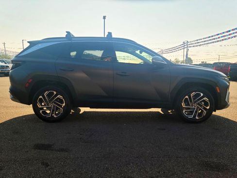 Used 2025 Hyundai Tucson Limited AWD/4WD image 20
