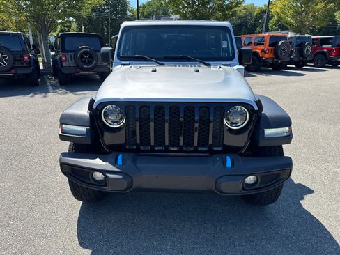 Used 2023 Jeep Wrangler Unlimited image 9