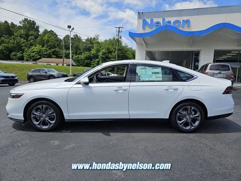 New 2025 Honda Accord EX-L image 4