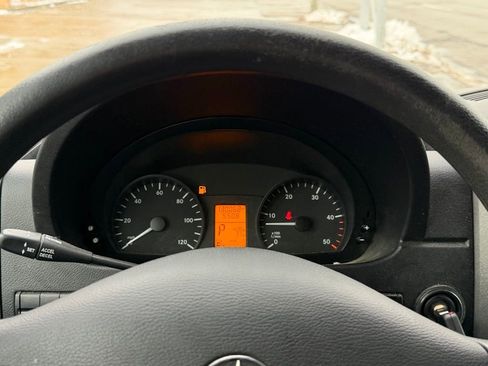 Used 2011 Mercedes-Benz Sprinter 2500 image 26