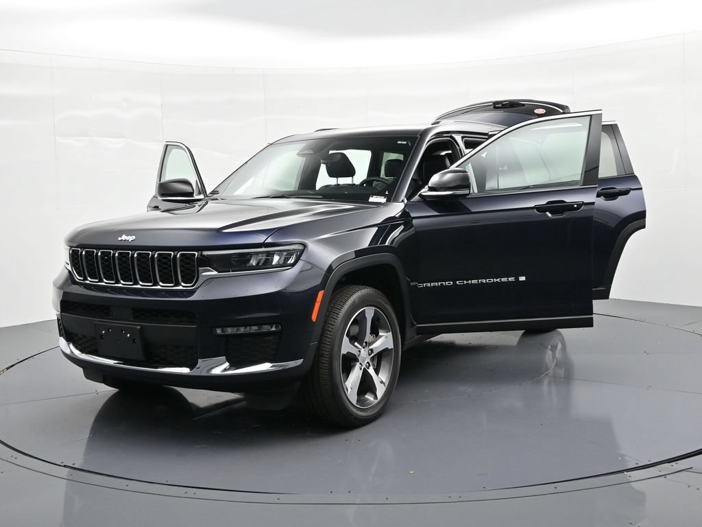 Used 2024 Jeep Grand Cherokee L Limited AWD/4WD image 37
