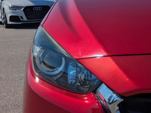 Used 2018 MAZDA MAZDA3 Touring image 11