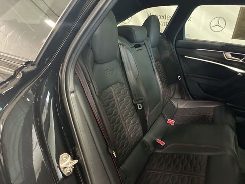 Used 2022 Audi RS 6 w/ Executive Package image 23