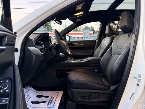 Used 2025 INFINITI QX60 Luxe w/ Black Edition image 43