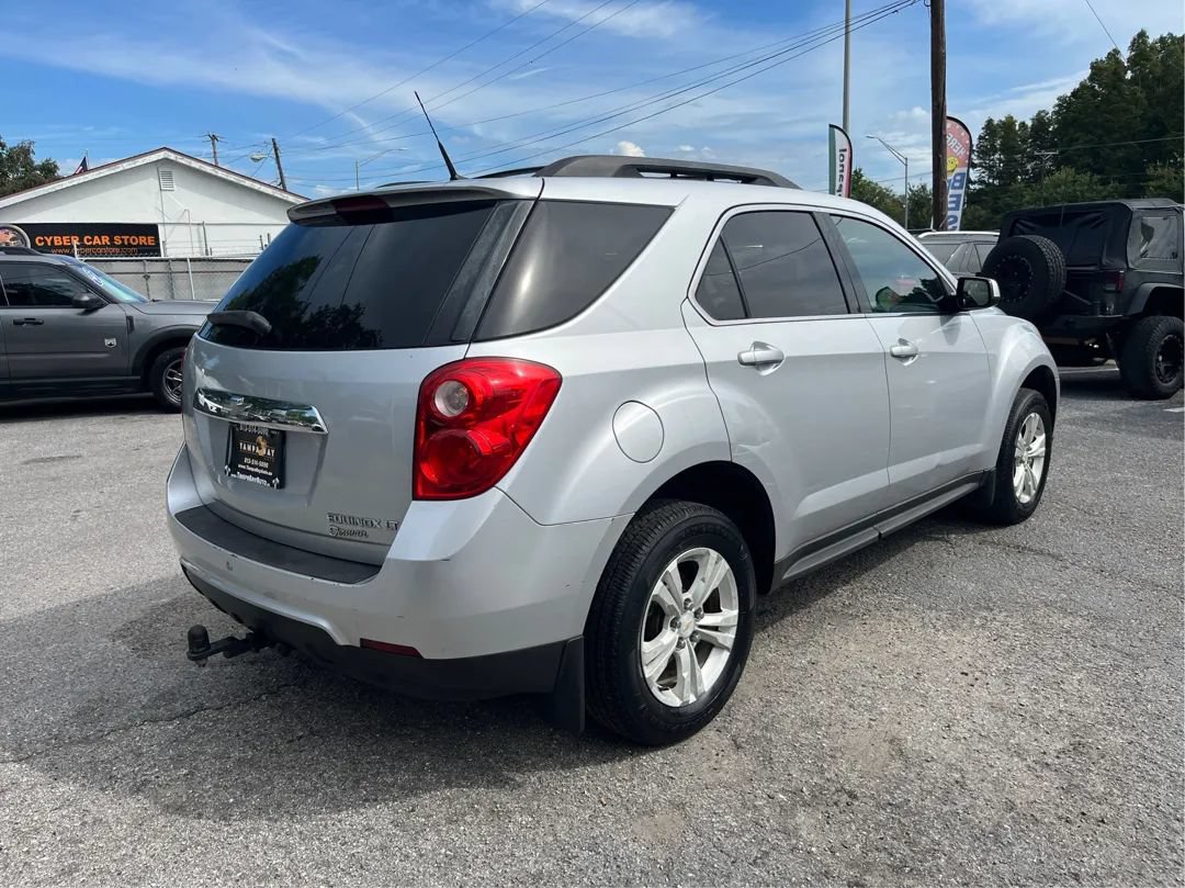 Used 2010 Chevrolet Equinox LT w/ Cargo Management Package FWD image 5
