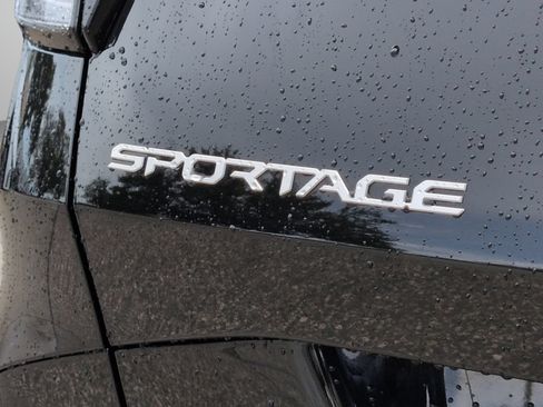 Certified 2024 Kia Sportage SX FWD image 16