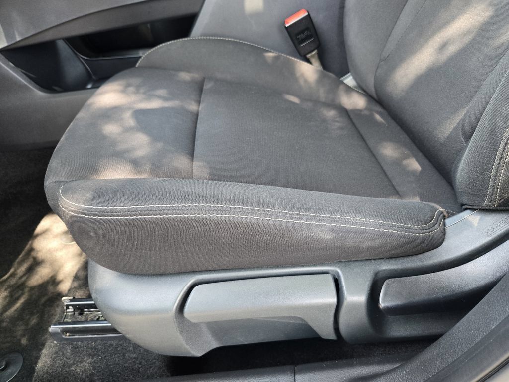 Used 2024 Nissan Rogue S FWD image 19