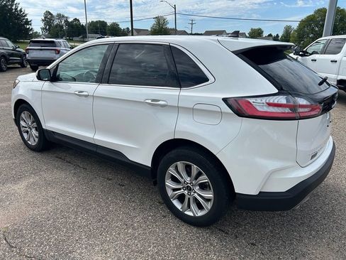 Used 2024 Ford Edge Titanium AWD/4WD image 5