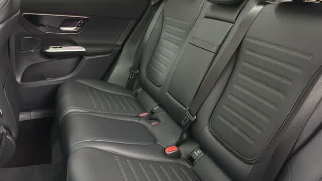 Used 2026 Mercedes-Benz GLC 43 AMG 4MATIC image 32