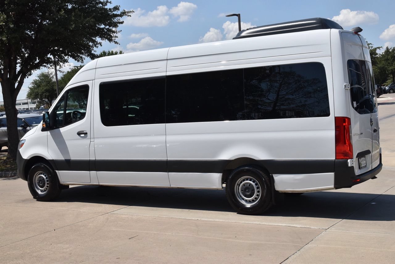 Used 2025 Mercedes-Benz Sprinter 2500 image 11