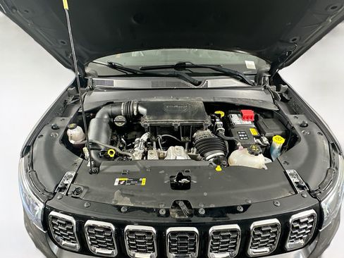 Used 2024 Jeep Compass Limited w/ Sun and Sound Group AWD/4WD image 32