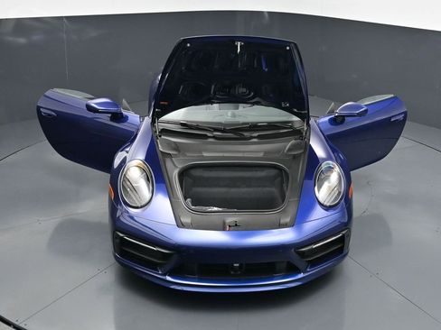Certified 2024 Porsche 911 Targa 4S w/ Premium Package AWD/4WD image 25