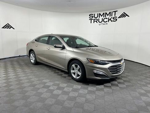 Used 2022 Chevrolet Malibu LS w/ Driver Confidence Package II image 1