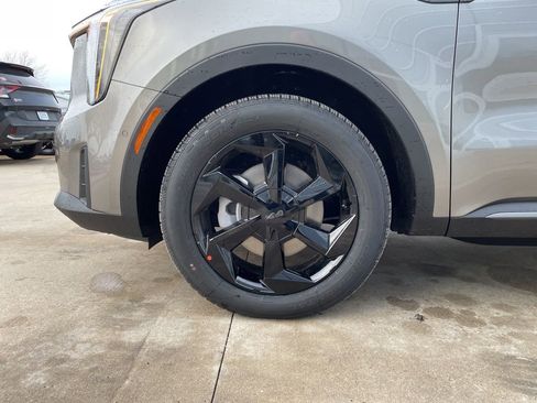 New 2026 Kia Sorento SX Prestige image 17