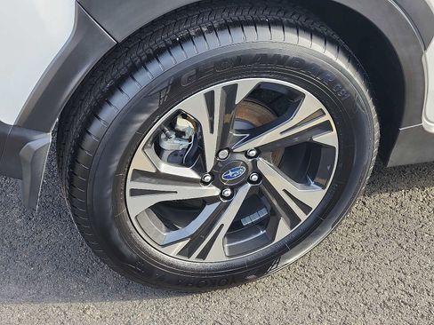 Used 2024 Subaru Crosstrek 2.0i Premium image 7