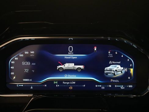 Used 2023 Chevrolet Silverado 1500 LT image 2