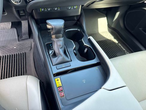 Certified 2024 Lexus ES 350 w/ Premium Package image 25