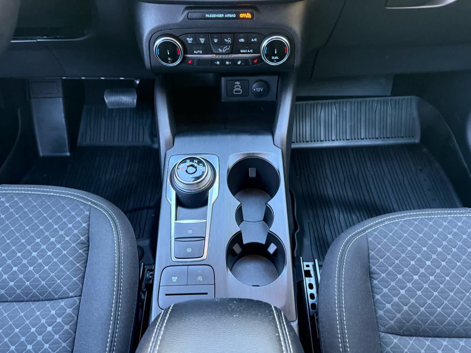 Used 2025 Ford Escape Active w/ Cold Weather Package AWD/4WD image 10