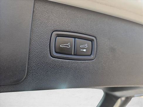 Used 2019 Porsche Cayenne Turbo AWD/4WD image 7